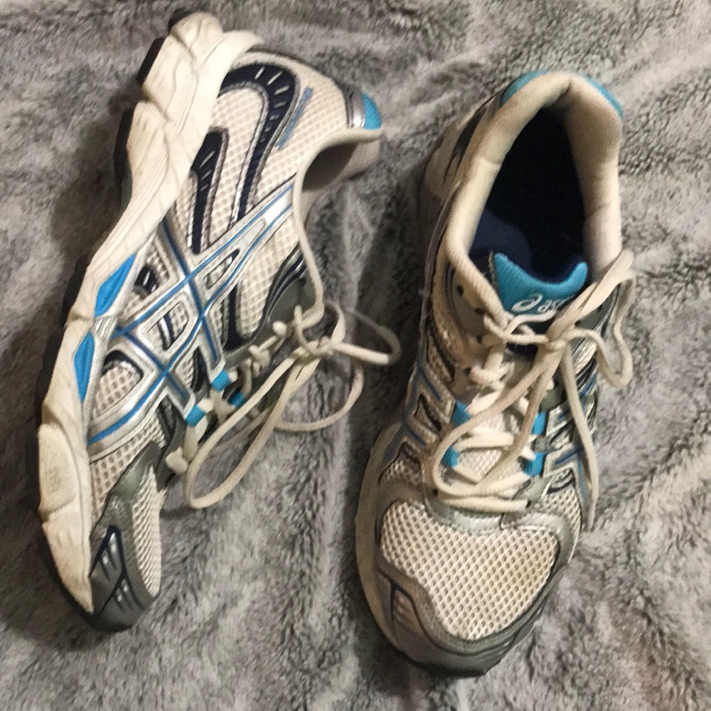 ASICS running shoes, “gel Phoenix”